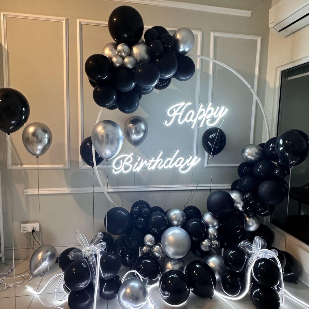 黑银系生日布置|高级感一眼沦陷