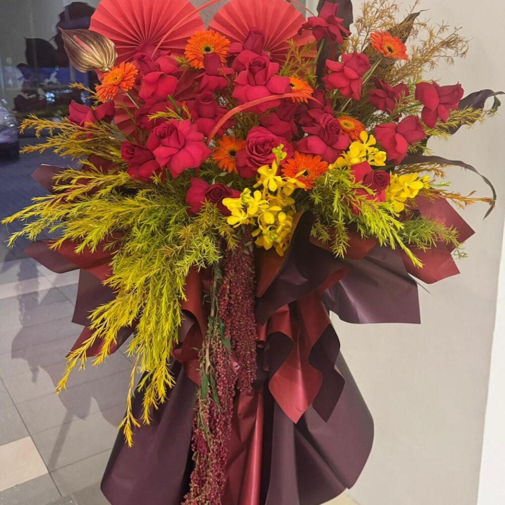 盛世鸿运 · 红韵花篮